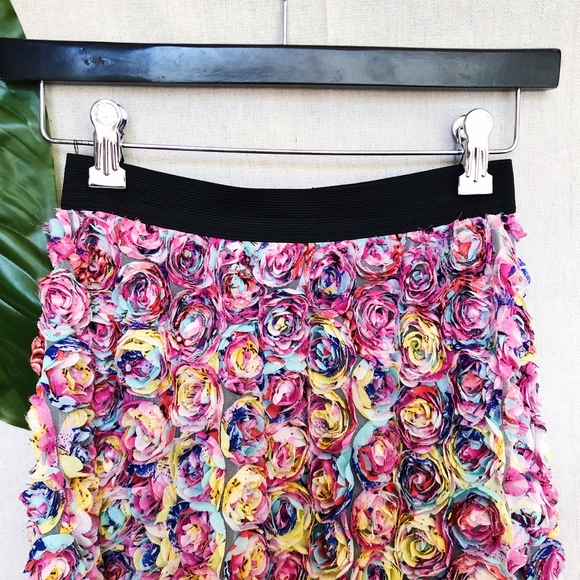 Leith Three-Dimensional Vivid Roses Midi Skirt - Picture 6 of 7